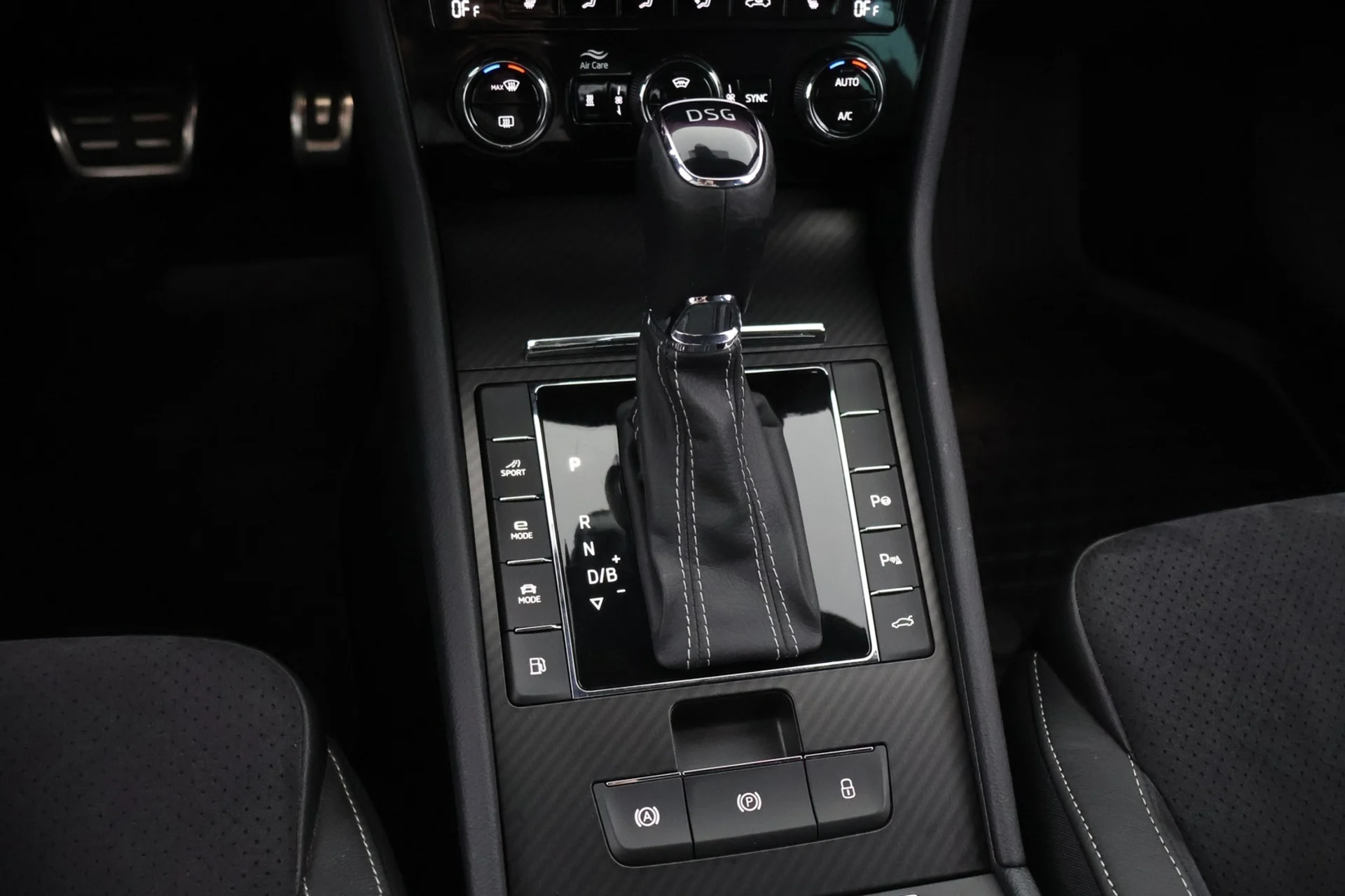 Car Image - 7FnYm6V1rkDS4VkWWBdUX4