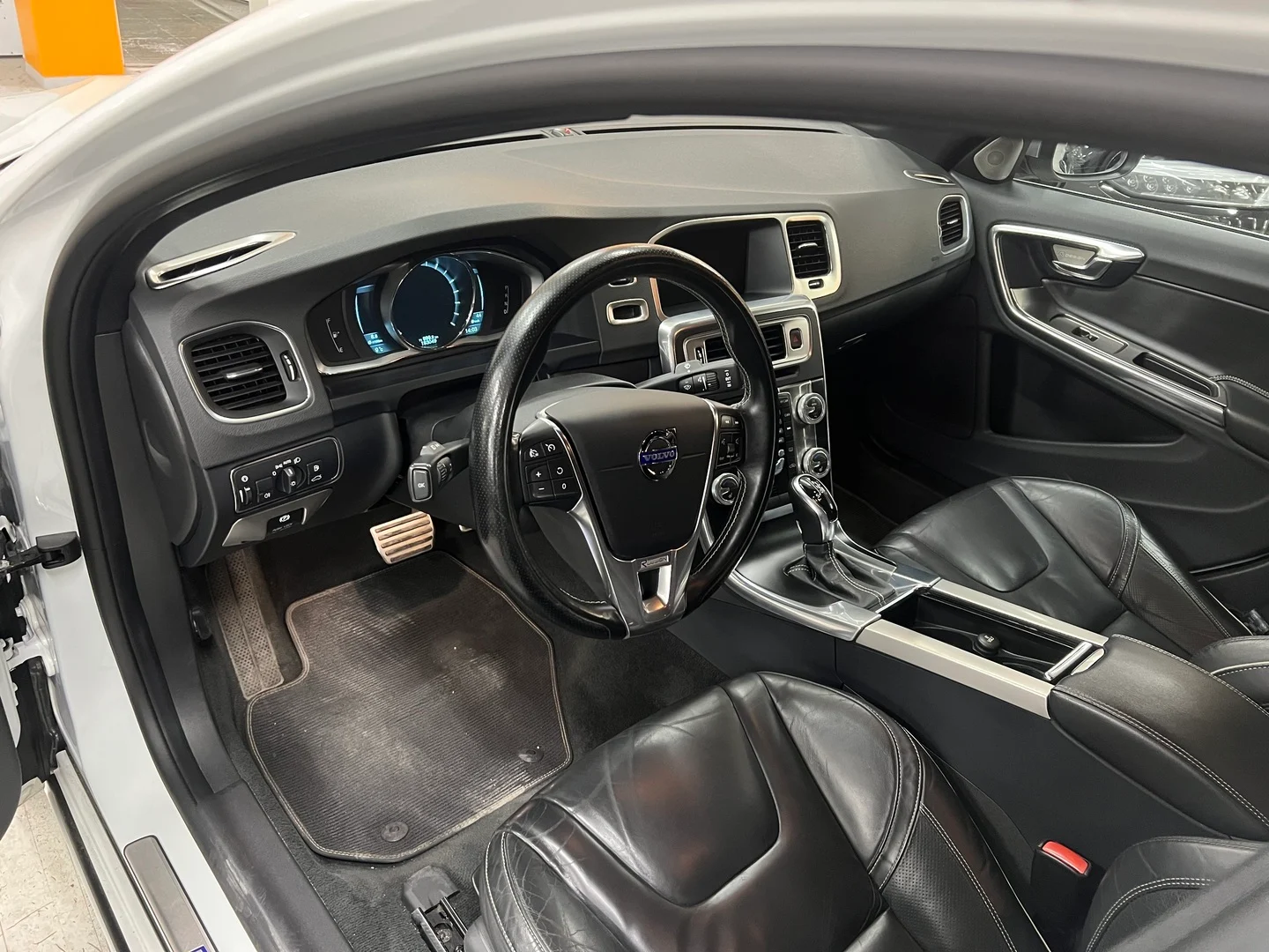 Car Image - 2vVxL6vW5VW6m7wvISkP71