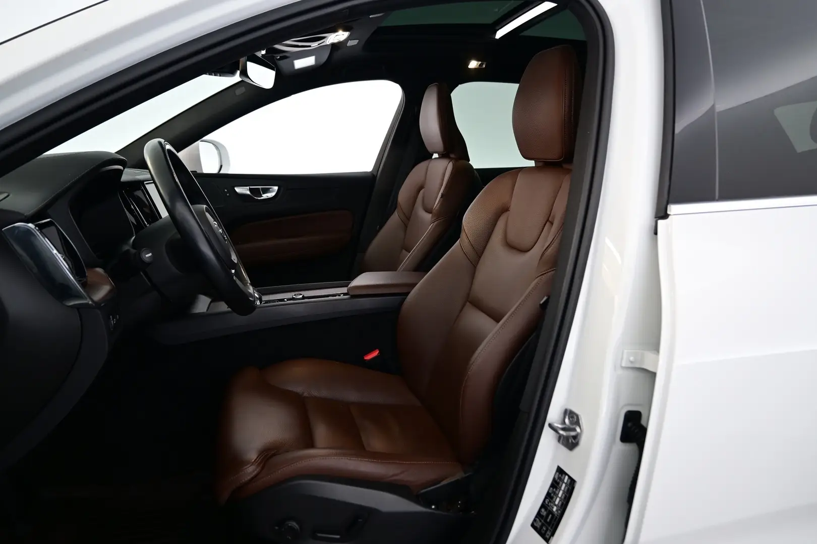 Car Image - 5ajzAQdIGKIvDdlL0NNs7e