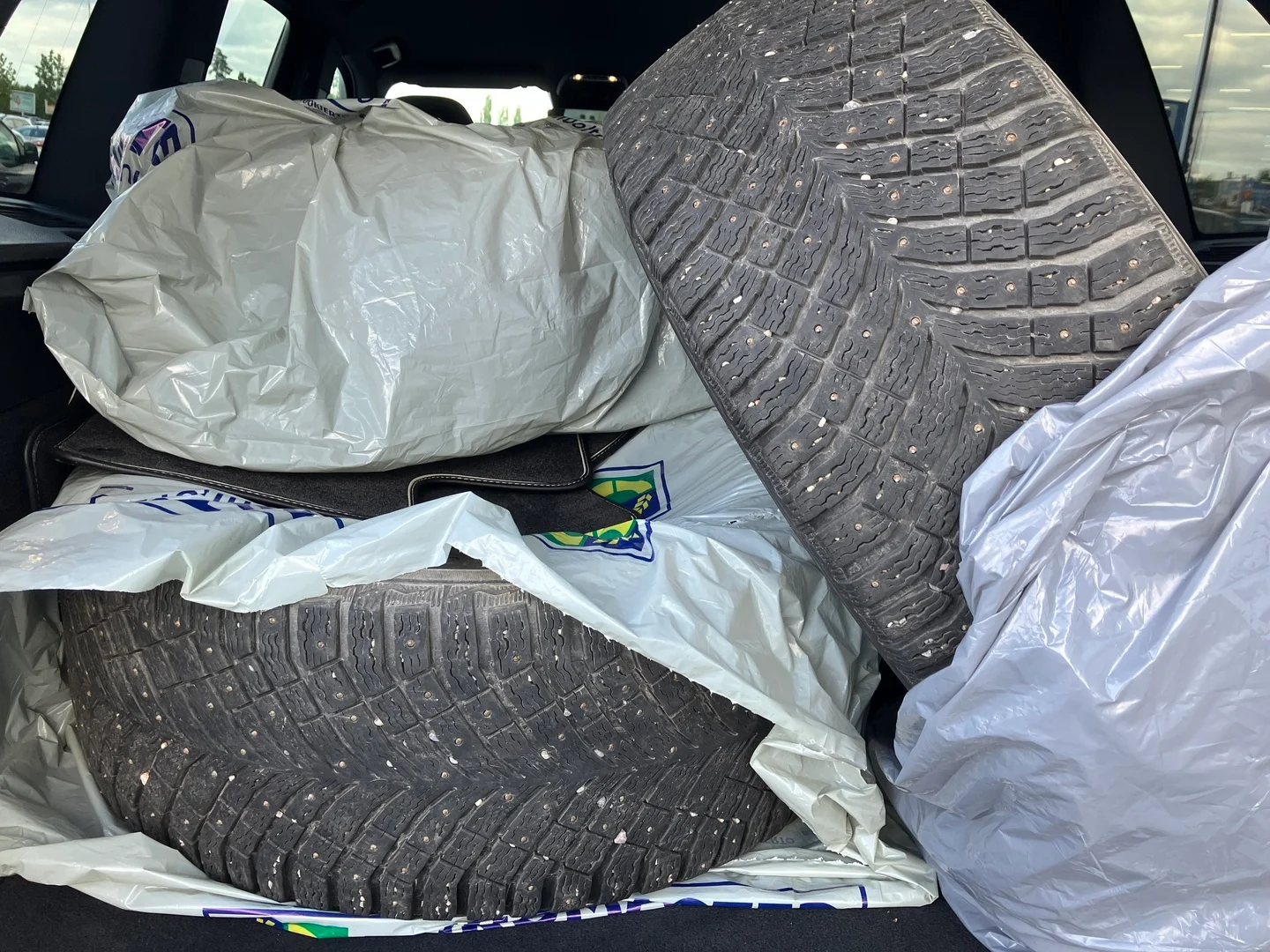 Car Image - 7bRFyTK2ekt7IE37xUmXnd