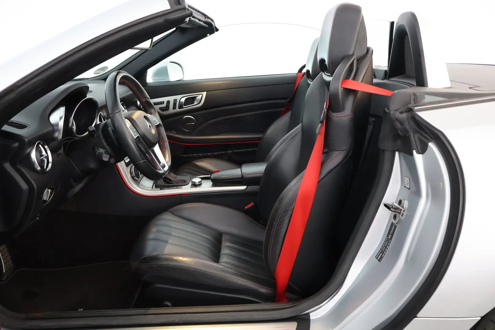 Car Image - 4Cq0nqQN7TJqF3j85quyHQ