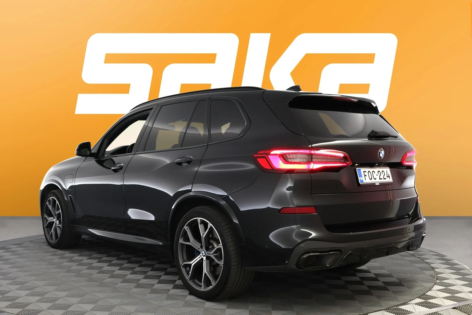 Car Image - 71UhdXTve9FuWKnvayGiFE