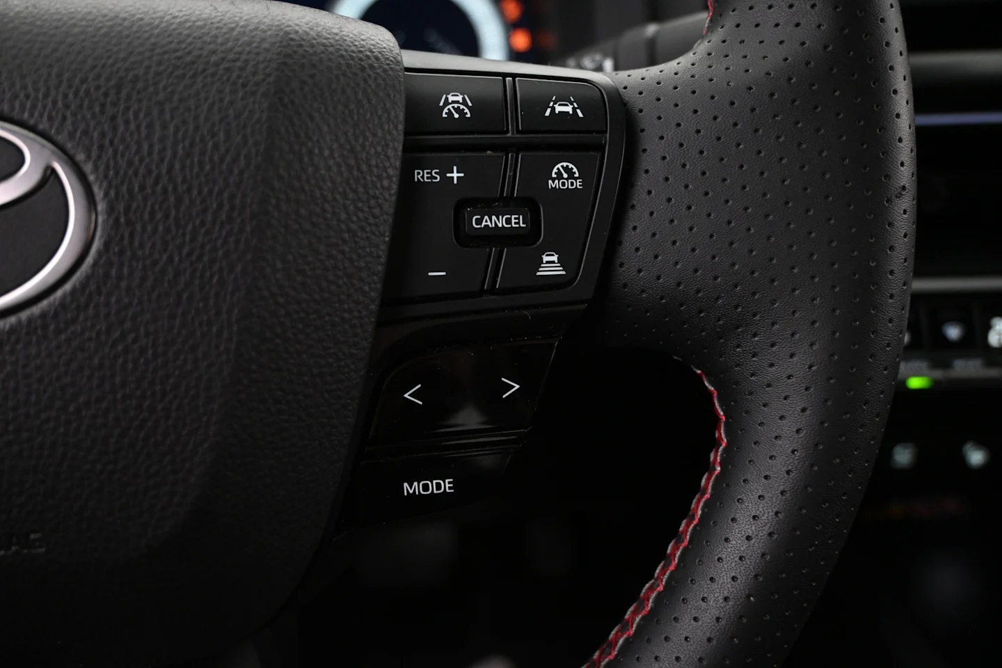 Car Image - 4O1lAJfZTfcvfNhEkkeCMz