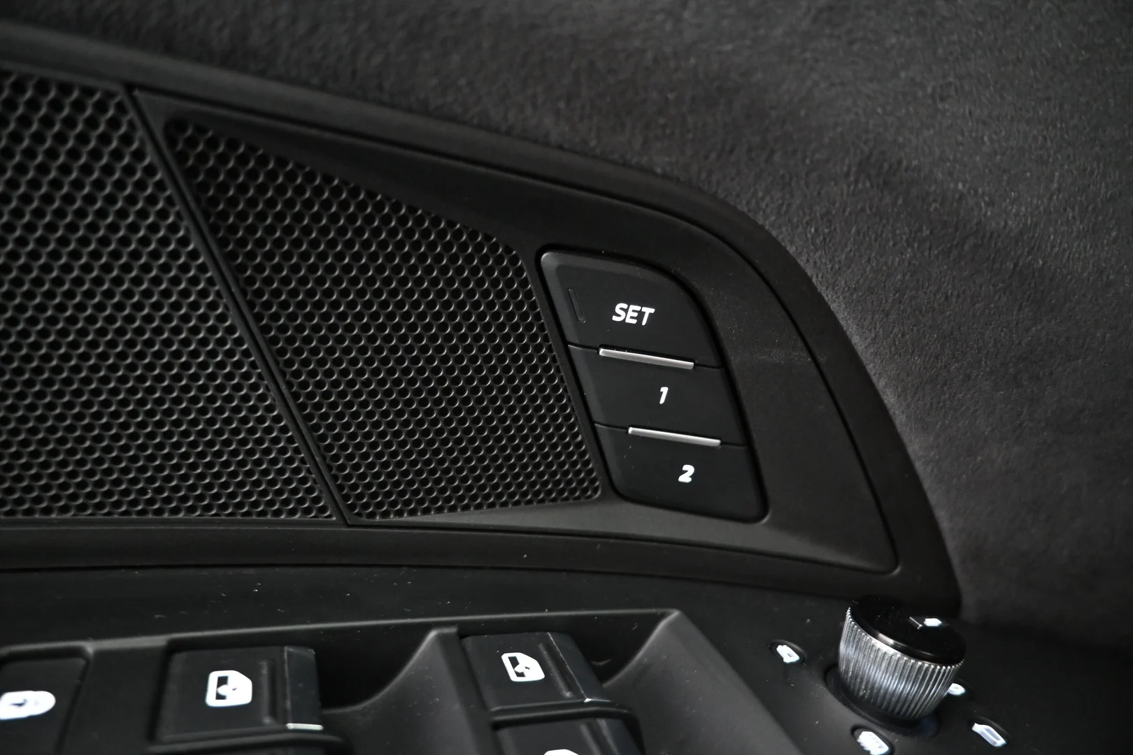 Car Image - 6ZKwH8a639J76PZnHB51TJ