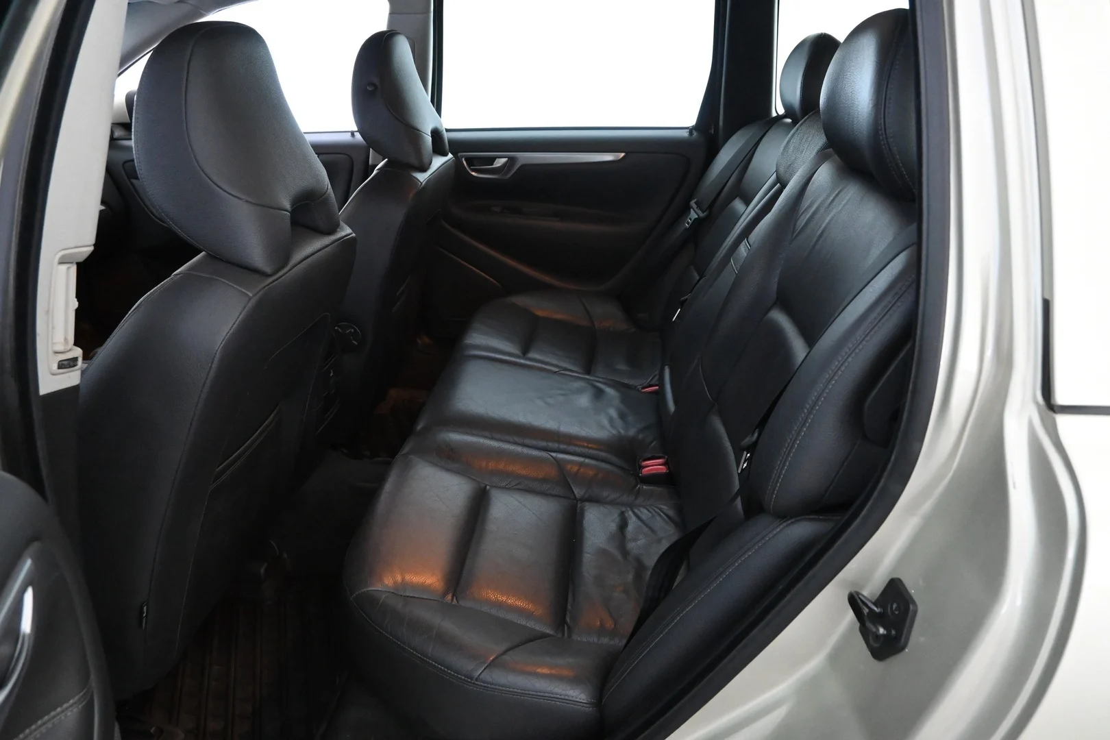 Car Image - 7enATWq6m5CQ0vy3R9P2I5