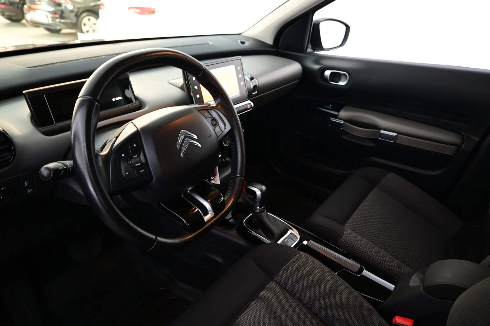 Car Image - 5KkSKo0OGfMvVsnyeeh1rY