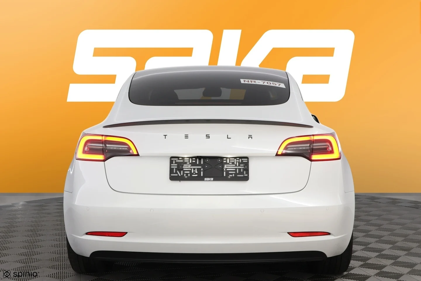 Car Image - Gr0PiJV5NPVNfdk0Cg6DO