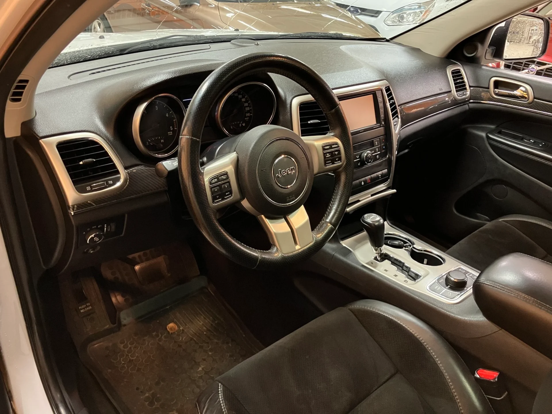 Car Image - 11PNJHzEc07gzDtr9ikxQ0