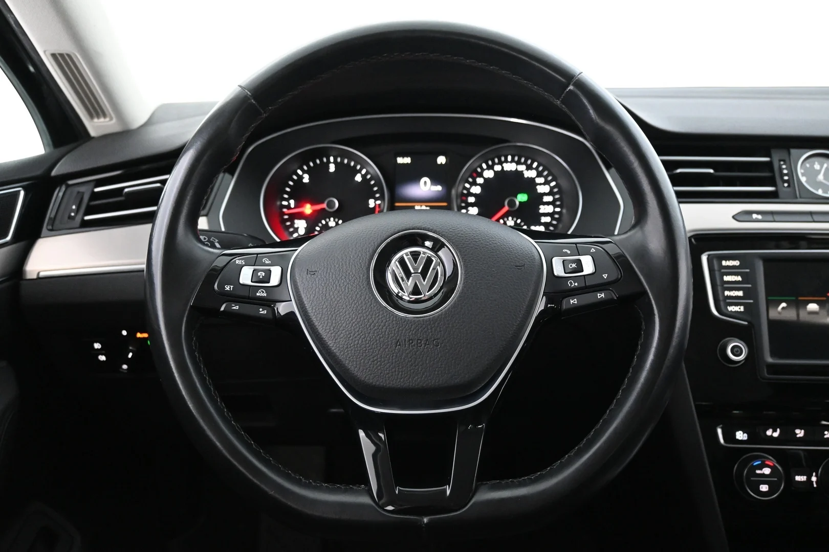 Car Image - 5iouIwbJMLljmrnfobeot1