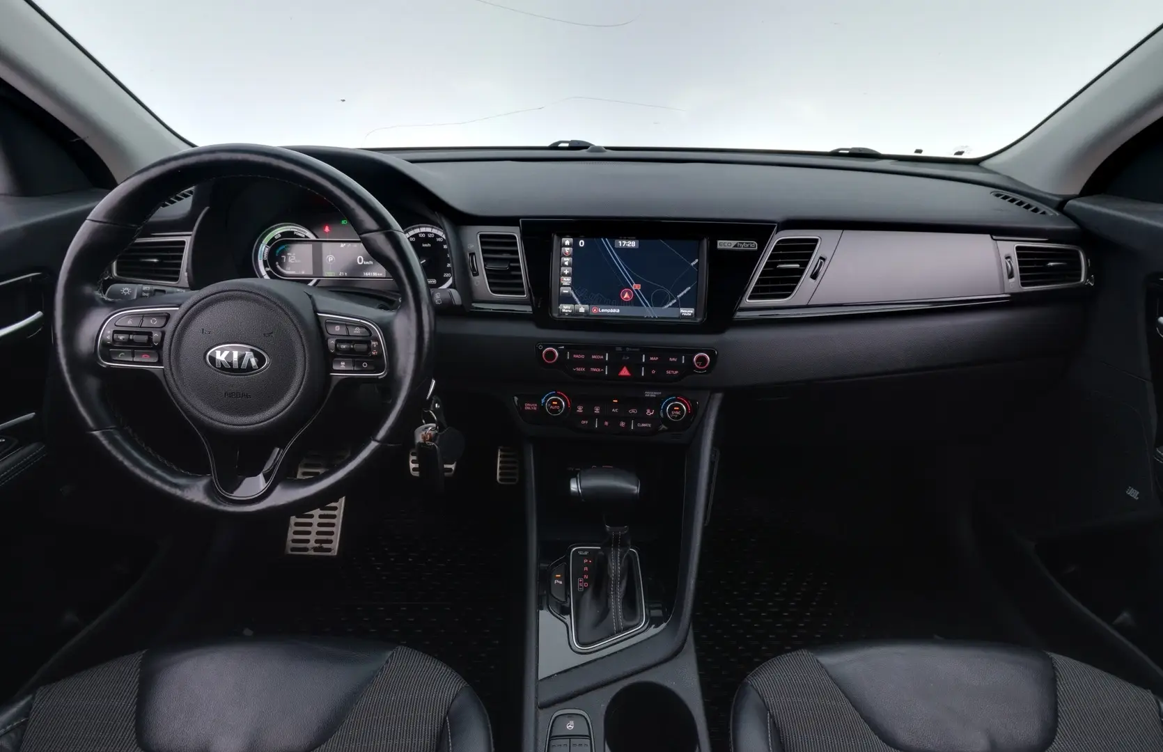 Car Image - 1Eif5s4d5EluTQso3DYCQH