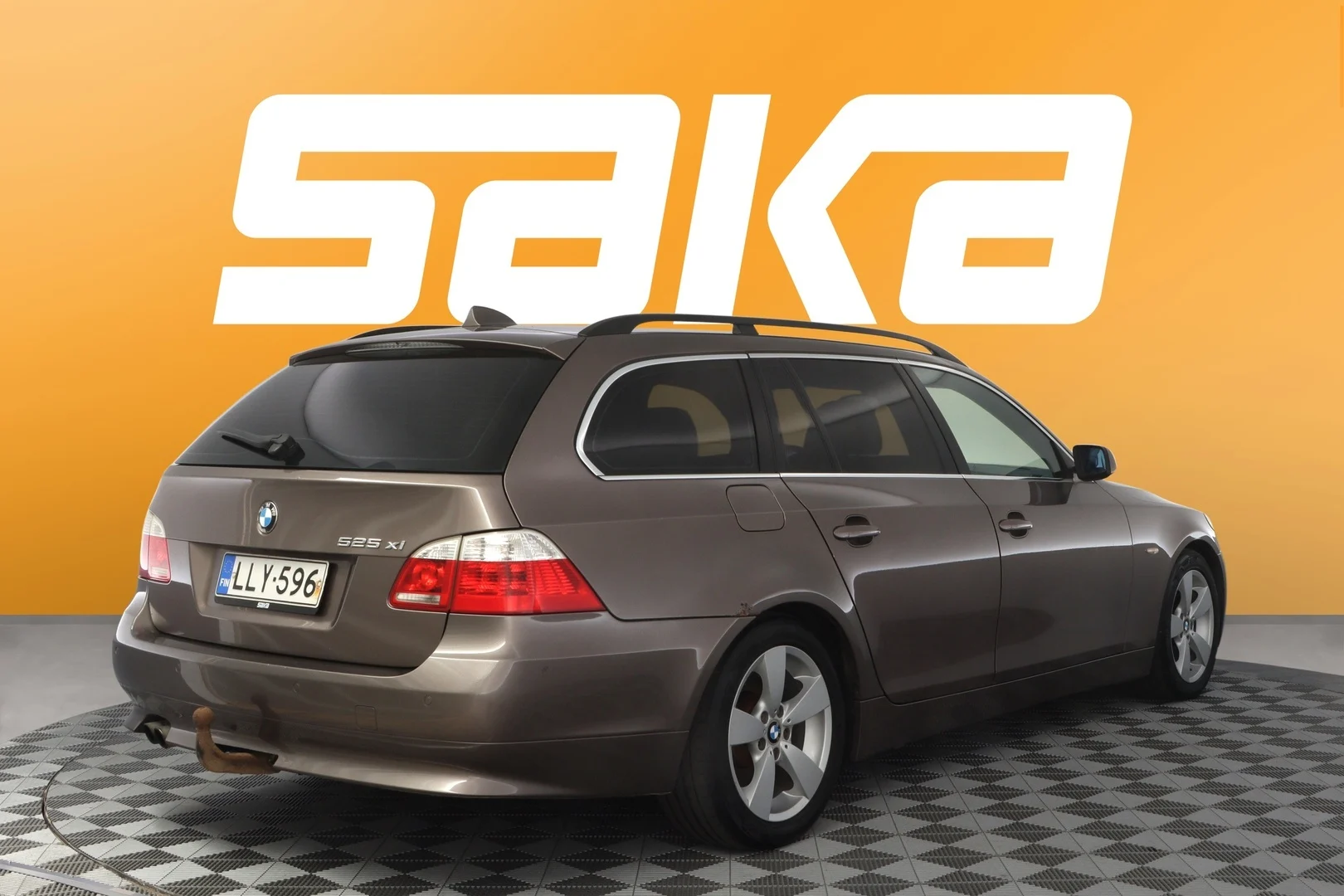 Car Image - 7Mk19kZHIt7cITSiXuEr3H