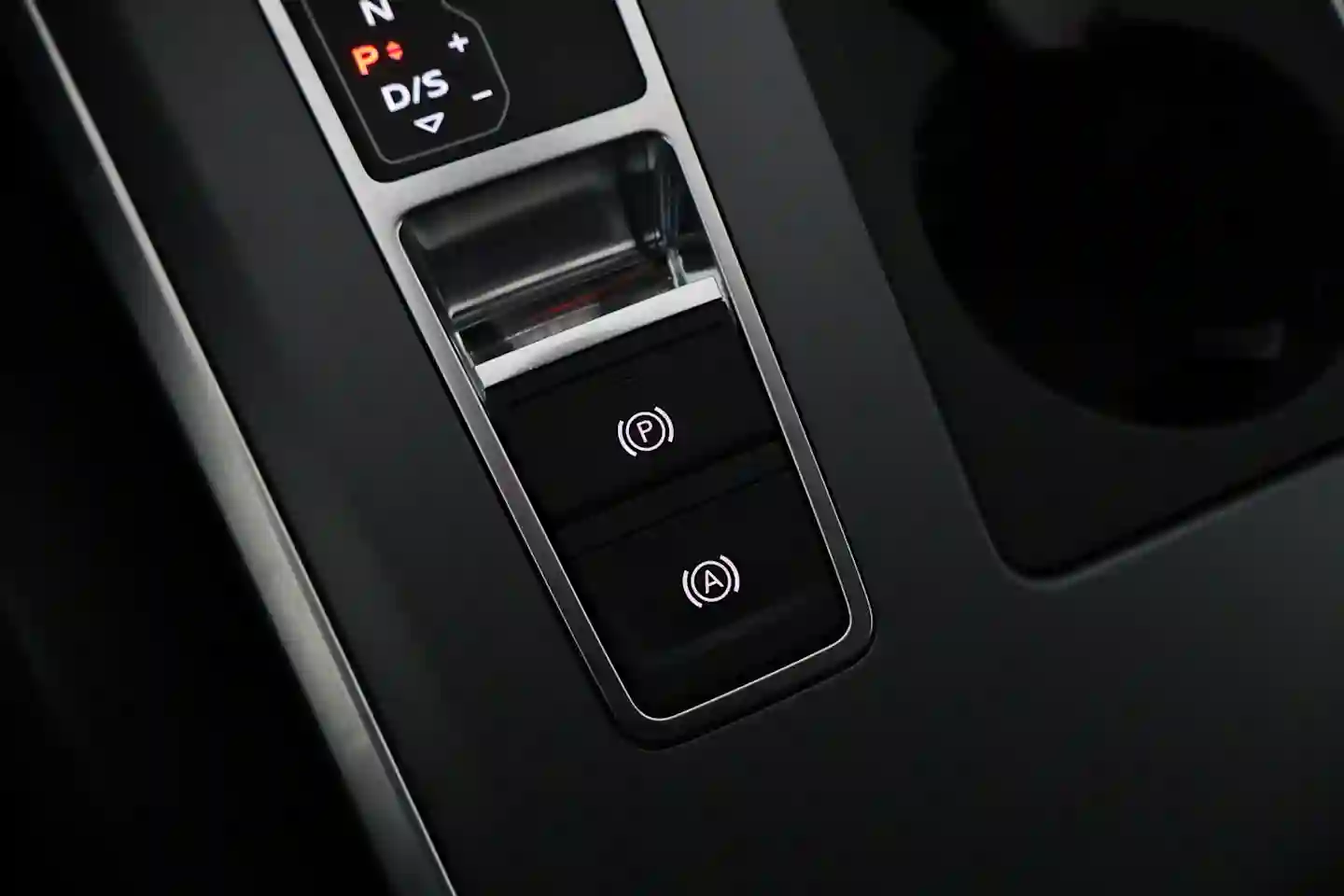Car Image - 4uBn41JUZuhwcipXenCCeL