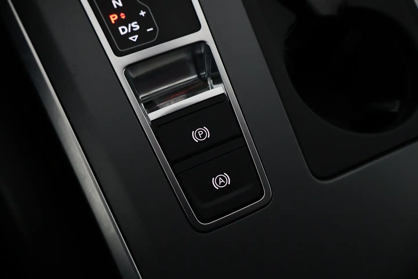 Car Image - 4uBn41JUZuhwcipXenCCeL