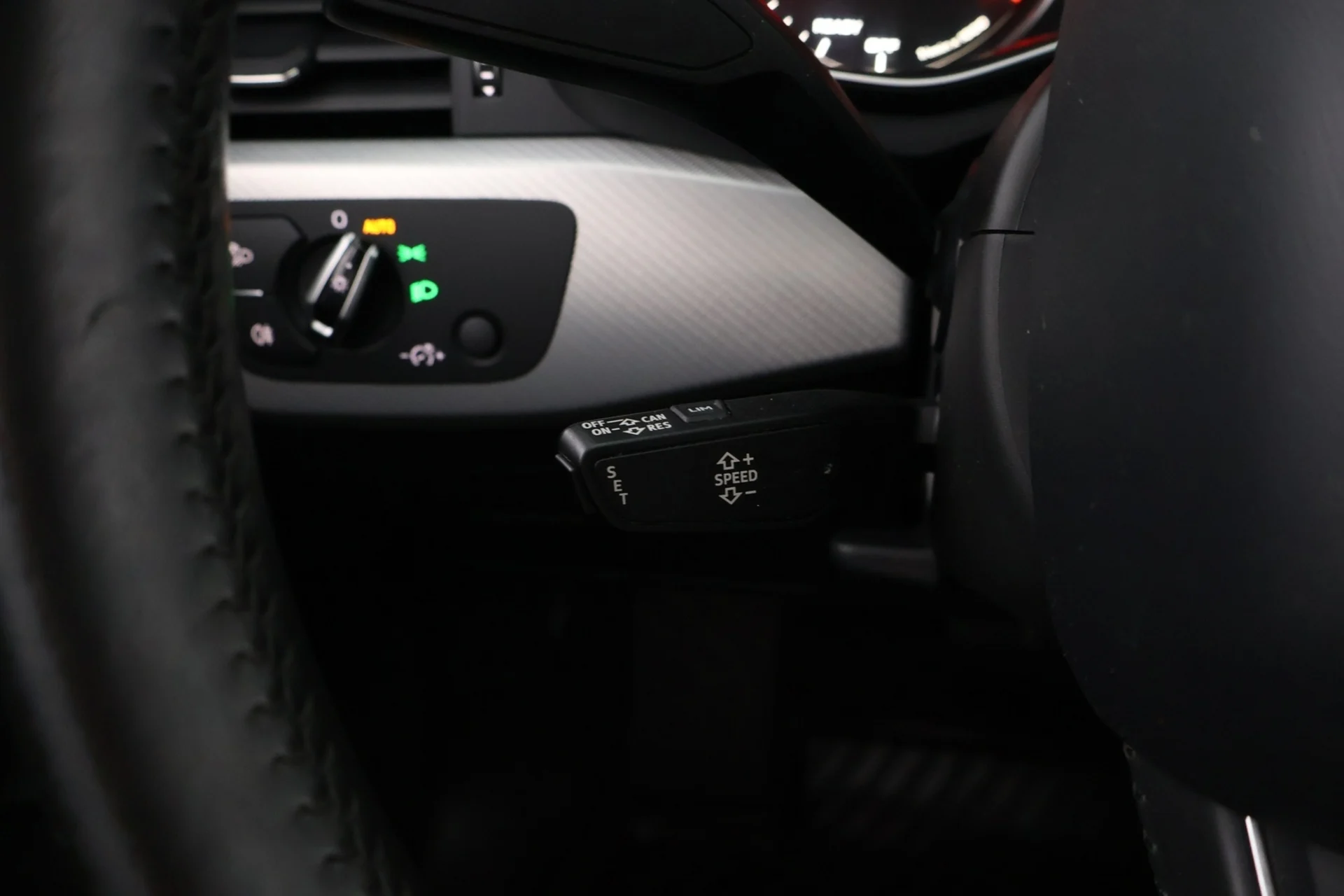 Car Image - 7DQP6AqYNImZzlDm31n17b