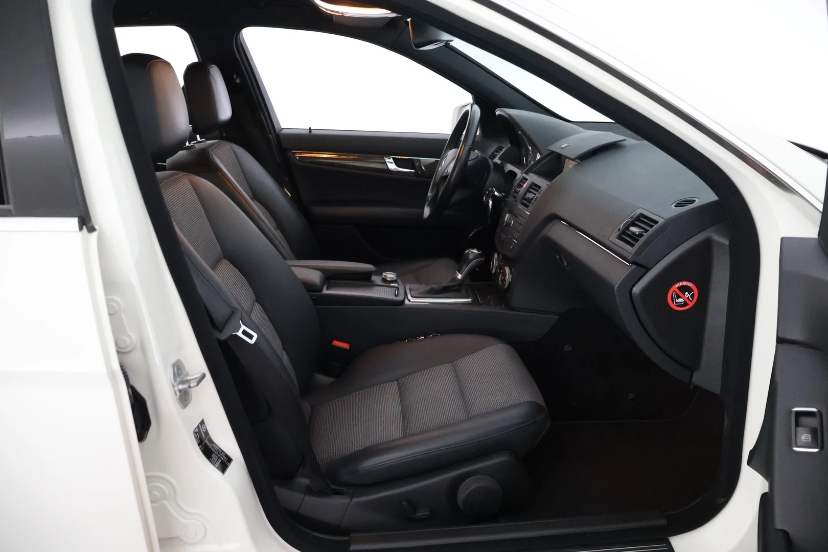 Car Image - 2rnTQnQ5uqwH0UiTaXmgAN