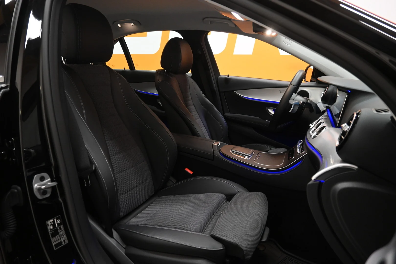 Car Image - 7IZmJKec5XUAoQ4vNTGmJR