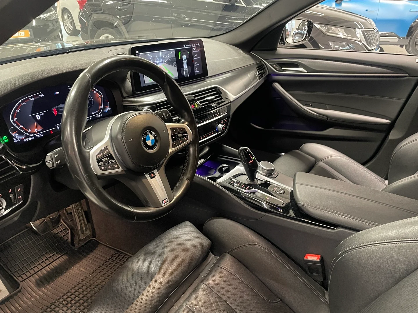 Car Image - 45wvZf5Z4Lr2syUms2CUD1