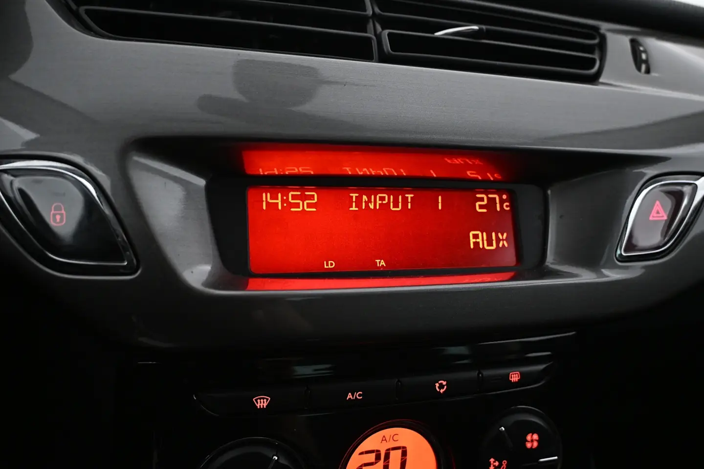 Car Image - 2c9biJ2Hxue2XG0431edMt