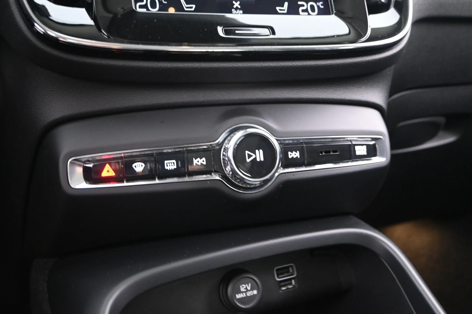 Car Image - zHftObuyakctUdL474V0j