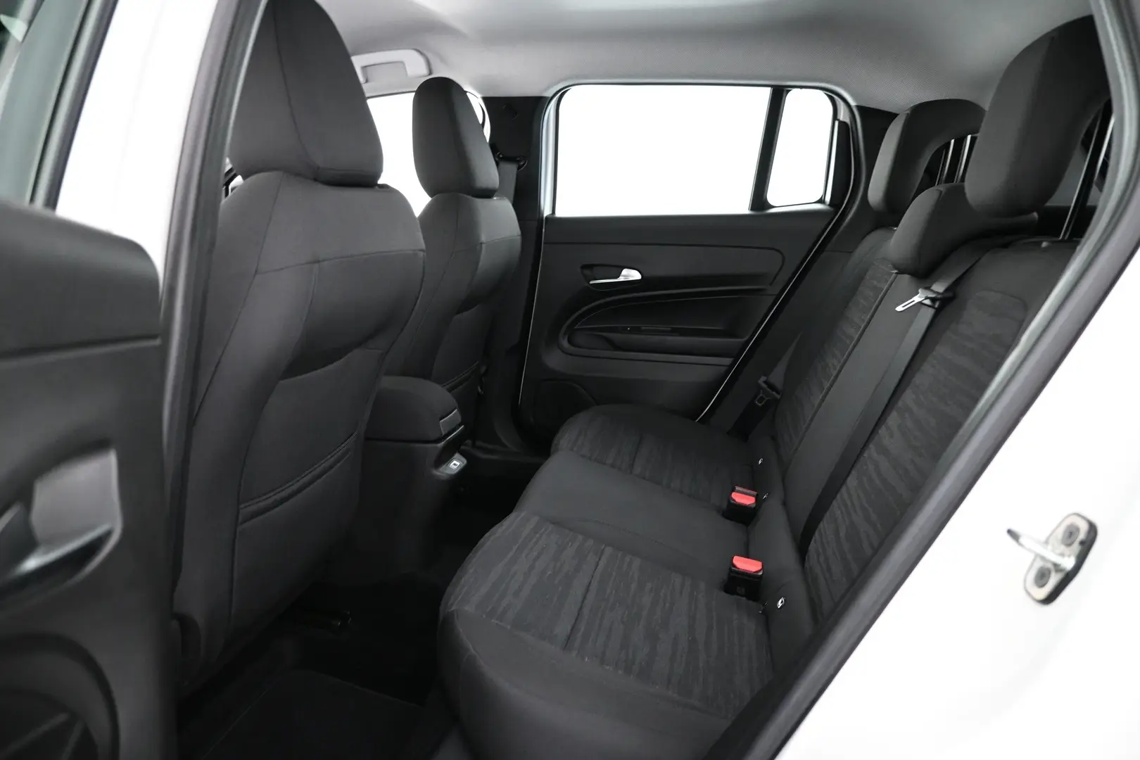 Car Image - 6ydmQxE76pGm04yaGXGzhy
