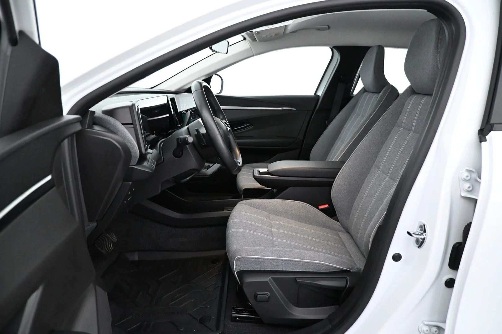 Car Image - 5ZmEXj9mIHNa2Bjp4QrRbp