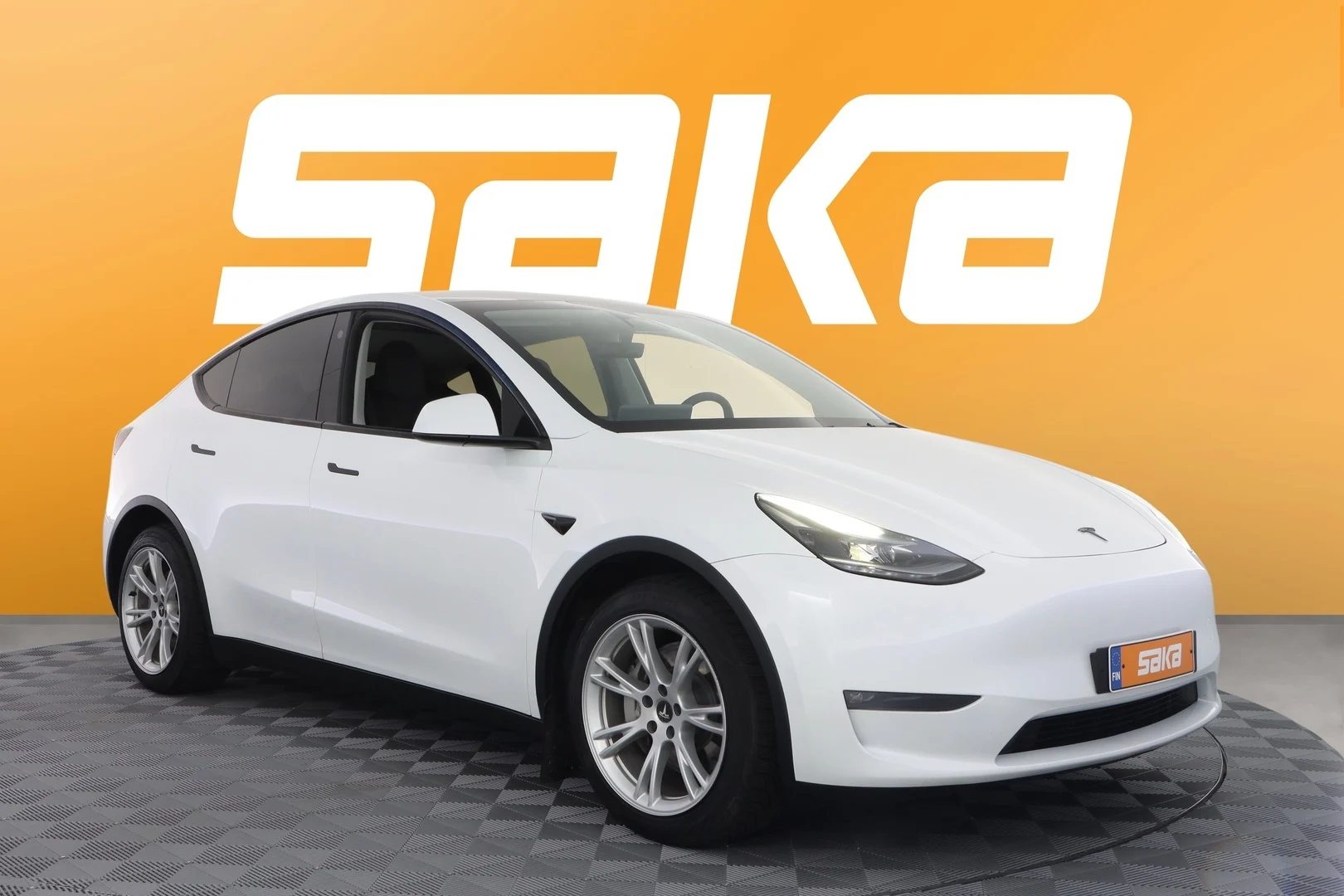 Car Image - 1EQgQ6lKMhLlPwIb7YYVXB