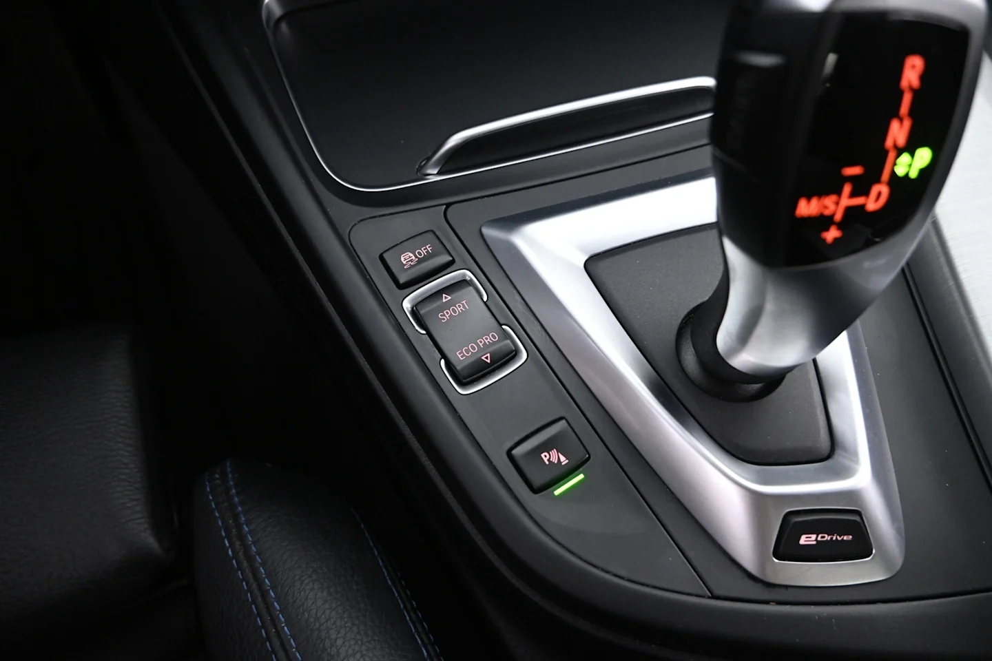 Car Image - 2jSuG5JF1K2S8AQTpXl4lJ