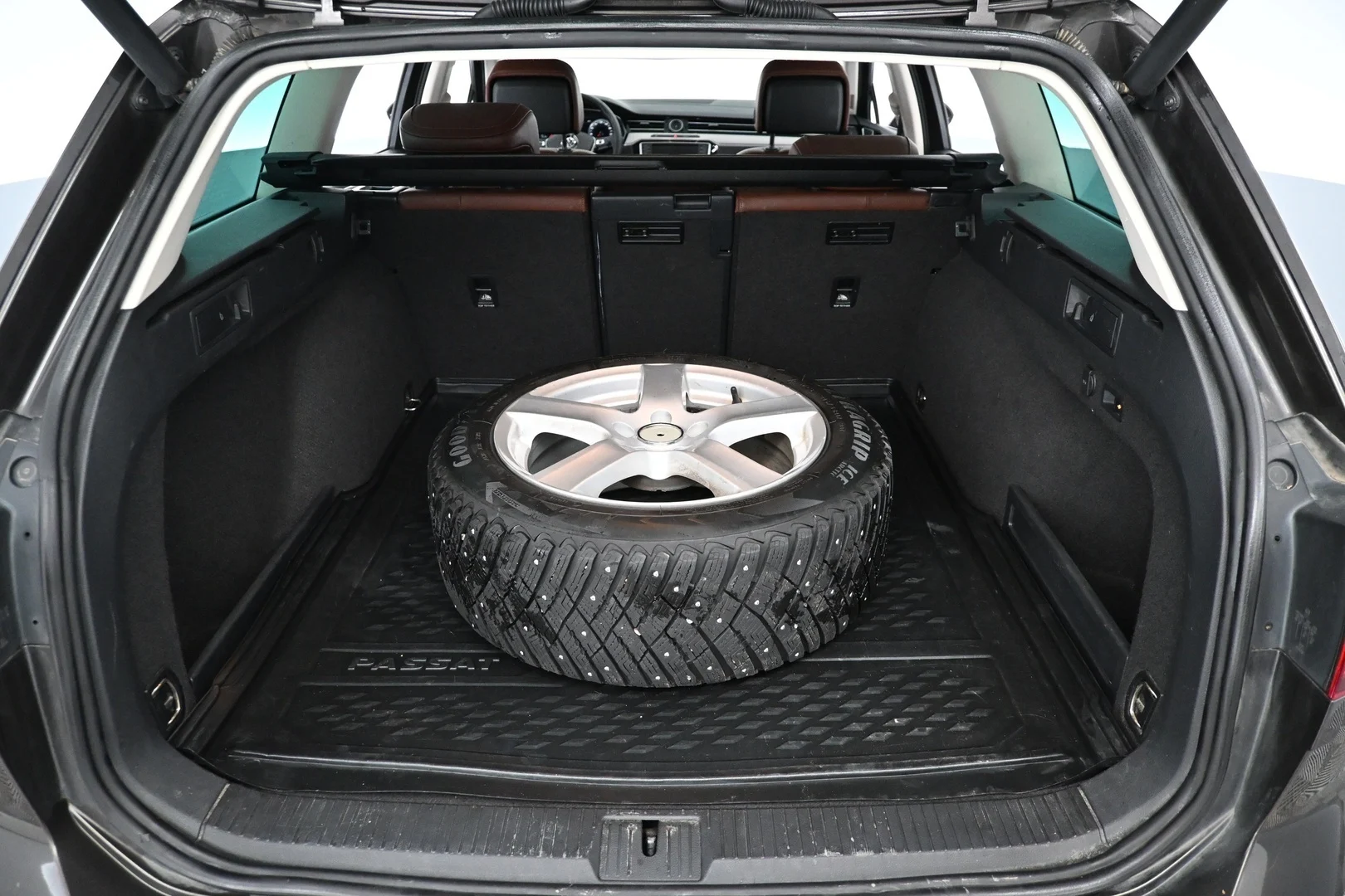 Car Image - 13DUPyOAMMVi84sJe0HFJu