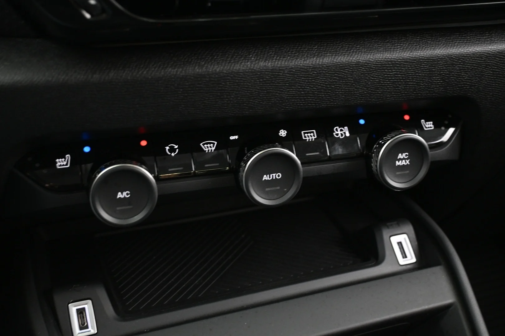Car Image - 78w81KGSWoIUJGU5kh44XE