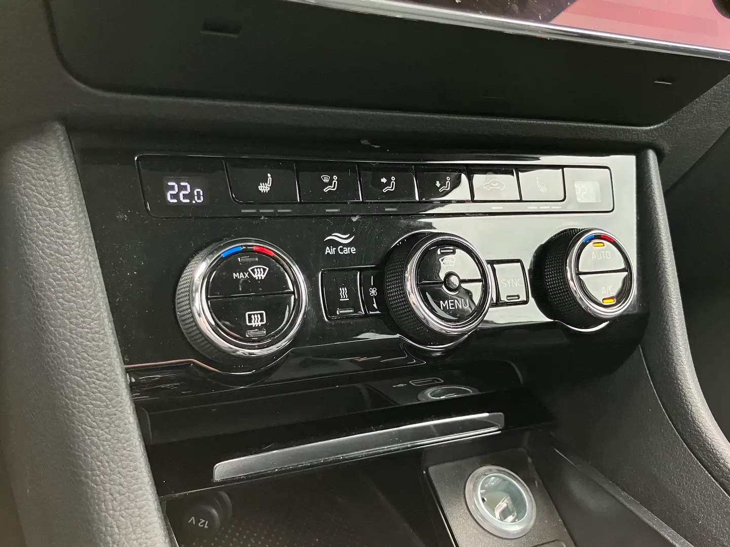 Car Image - 7wqkN8UlSFYYAdQo9pGPOf