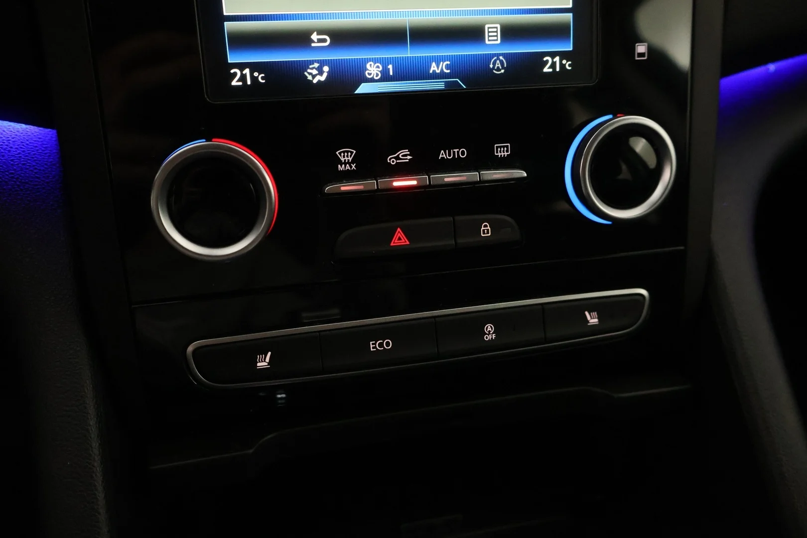 Car Image - 4xSuO3x3NslZ2GvHflZbQe