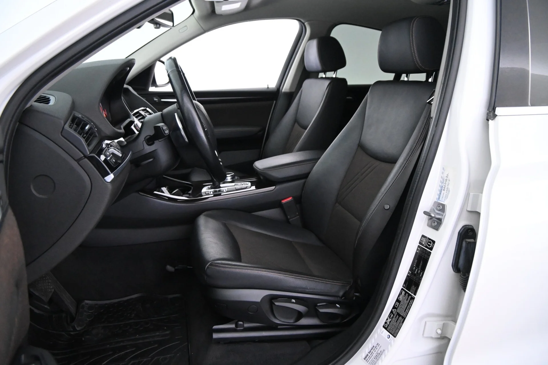 Car Image - 7IgH8GqCUIBMTnvSOJ98lR