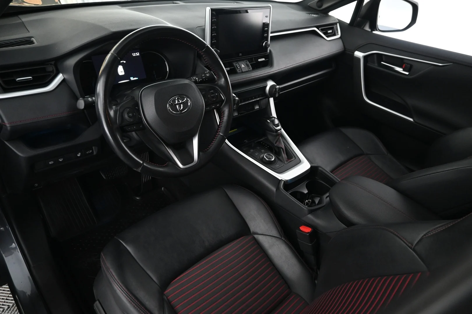 Car Image - 46Jdnbc2y3Pk6CcQb0Hnl6