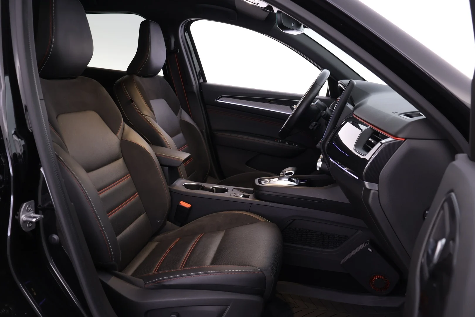 Car Image - 7dk2xSPZLJnkDfxp5qyjPC