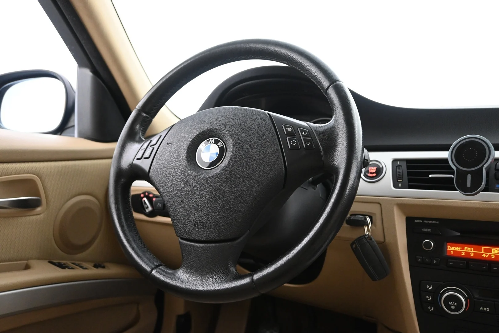 Car Image - 2OsWqZ5rx6WLZC0Ni0y5sR