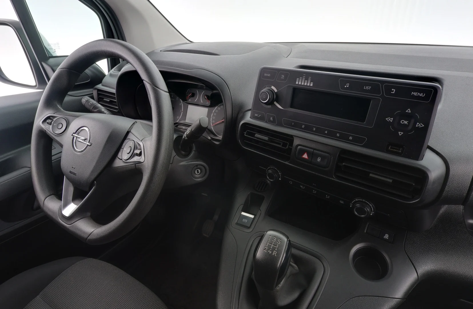 Car Image - zl5Cxtgs1cF4gSU2IgR6r