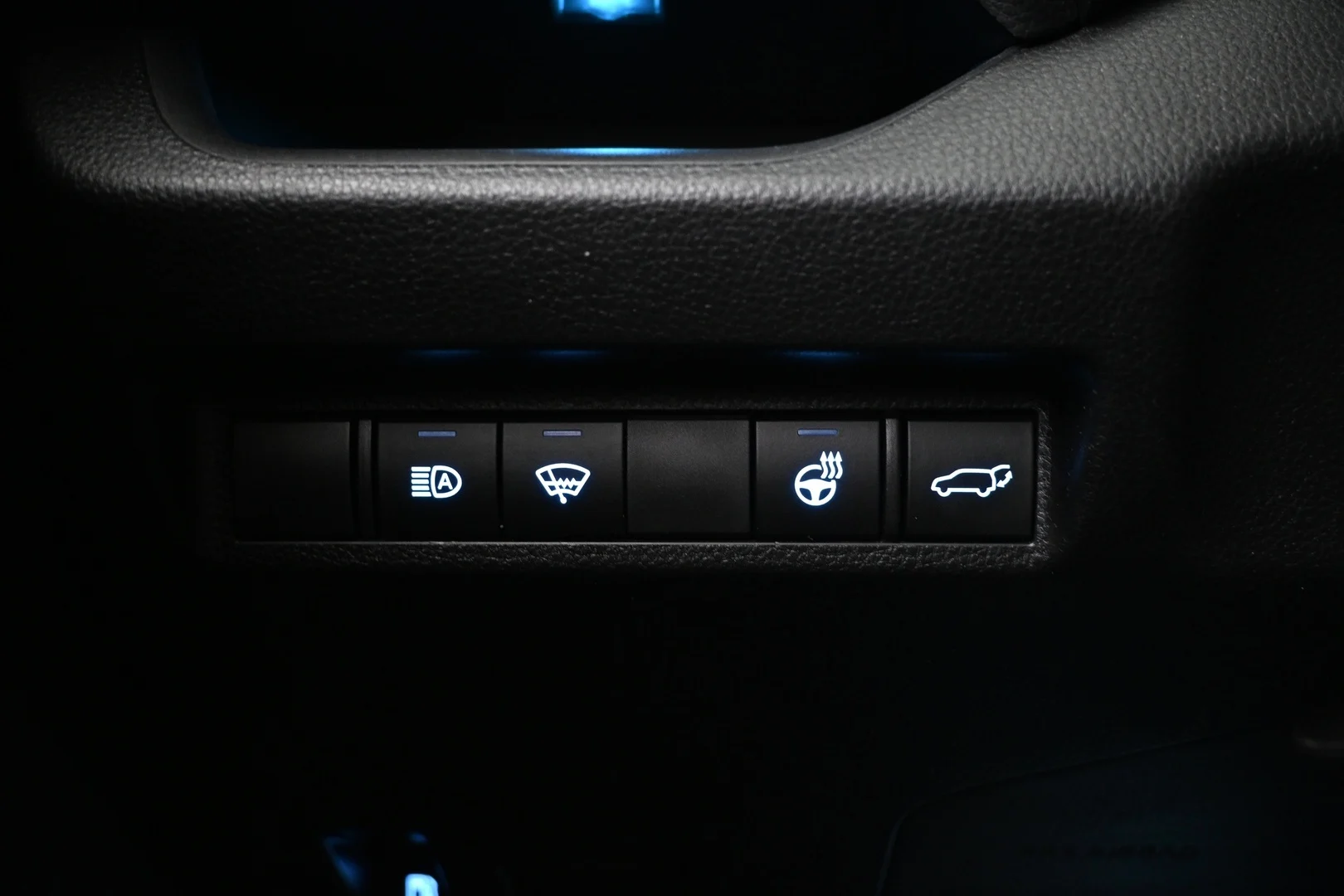 Car Image - 2WxJwRfhqZlhnFwJi2Y3m8