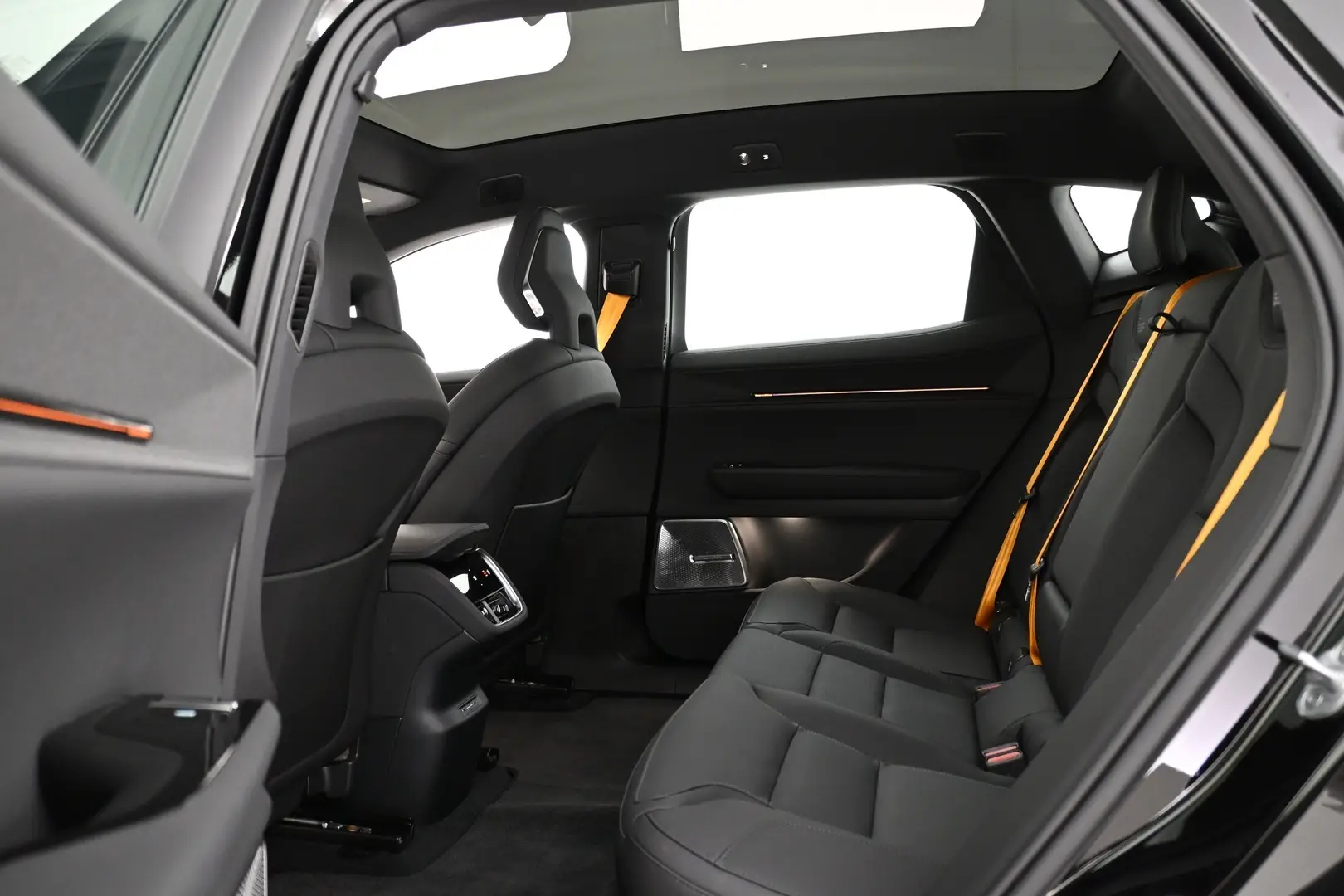 Car Image - 7q6Lc8N39kERI44UFFR6Mn