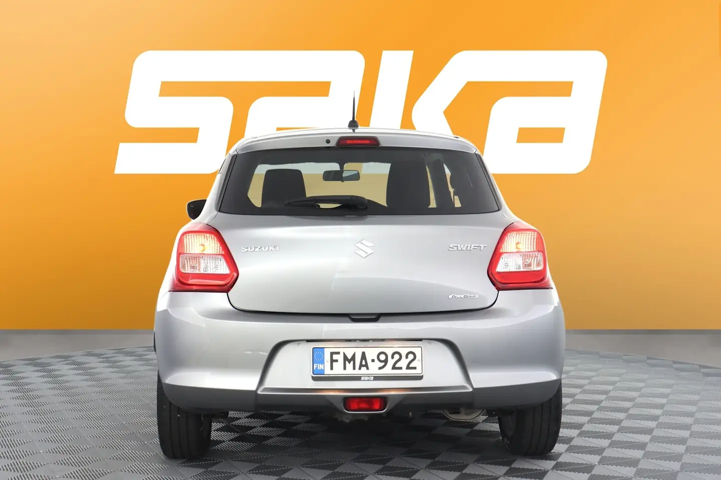Car Image - 5wceKbxtxAlvyMLo2duot9