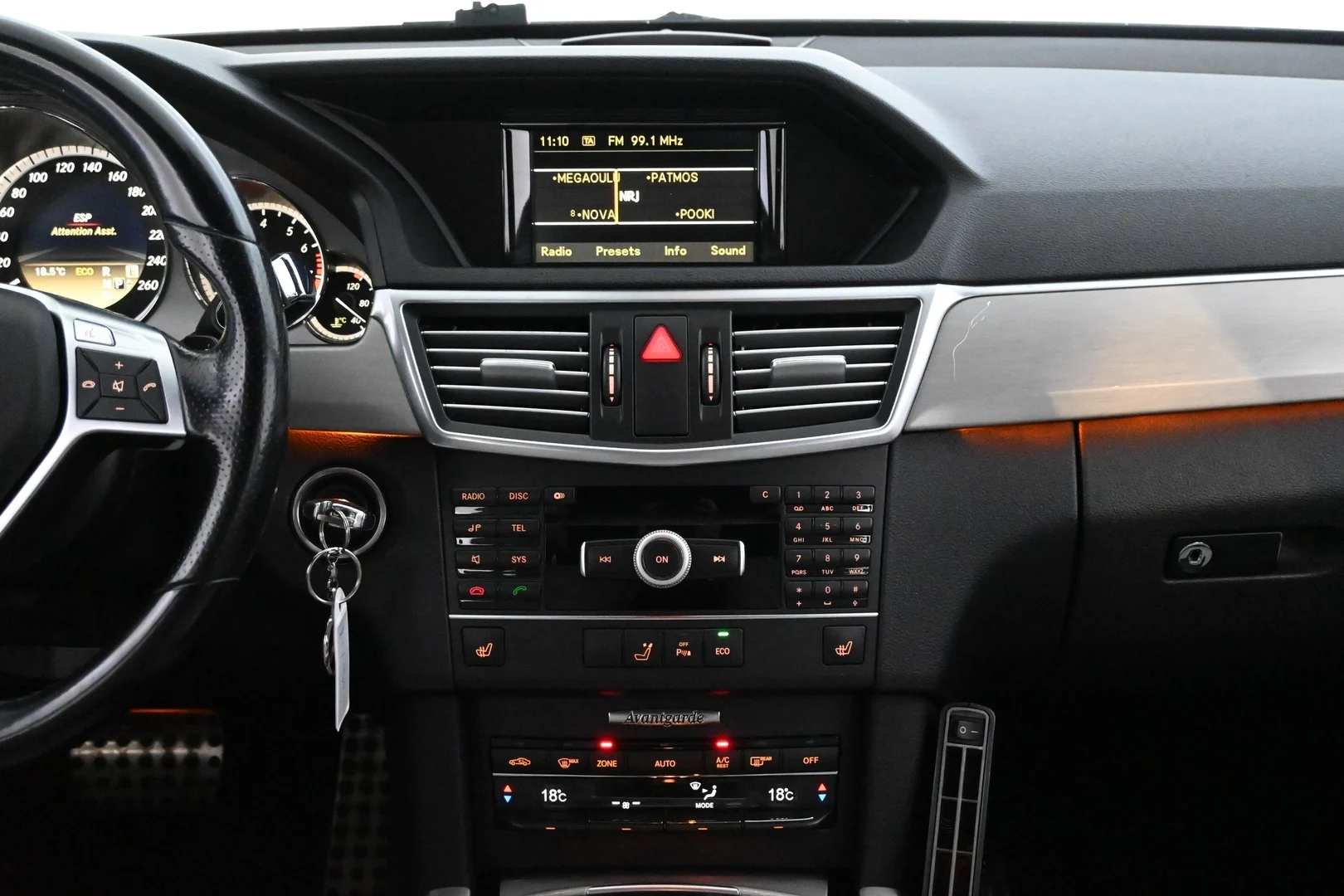 Car Image - 78FMlBl7ee1i6M0O9I2iCp