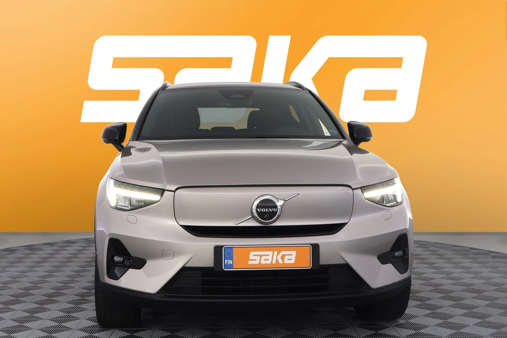 Car Image - 1EUUhR1AE5LXh9rfAp4aq6