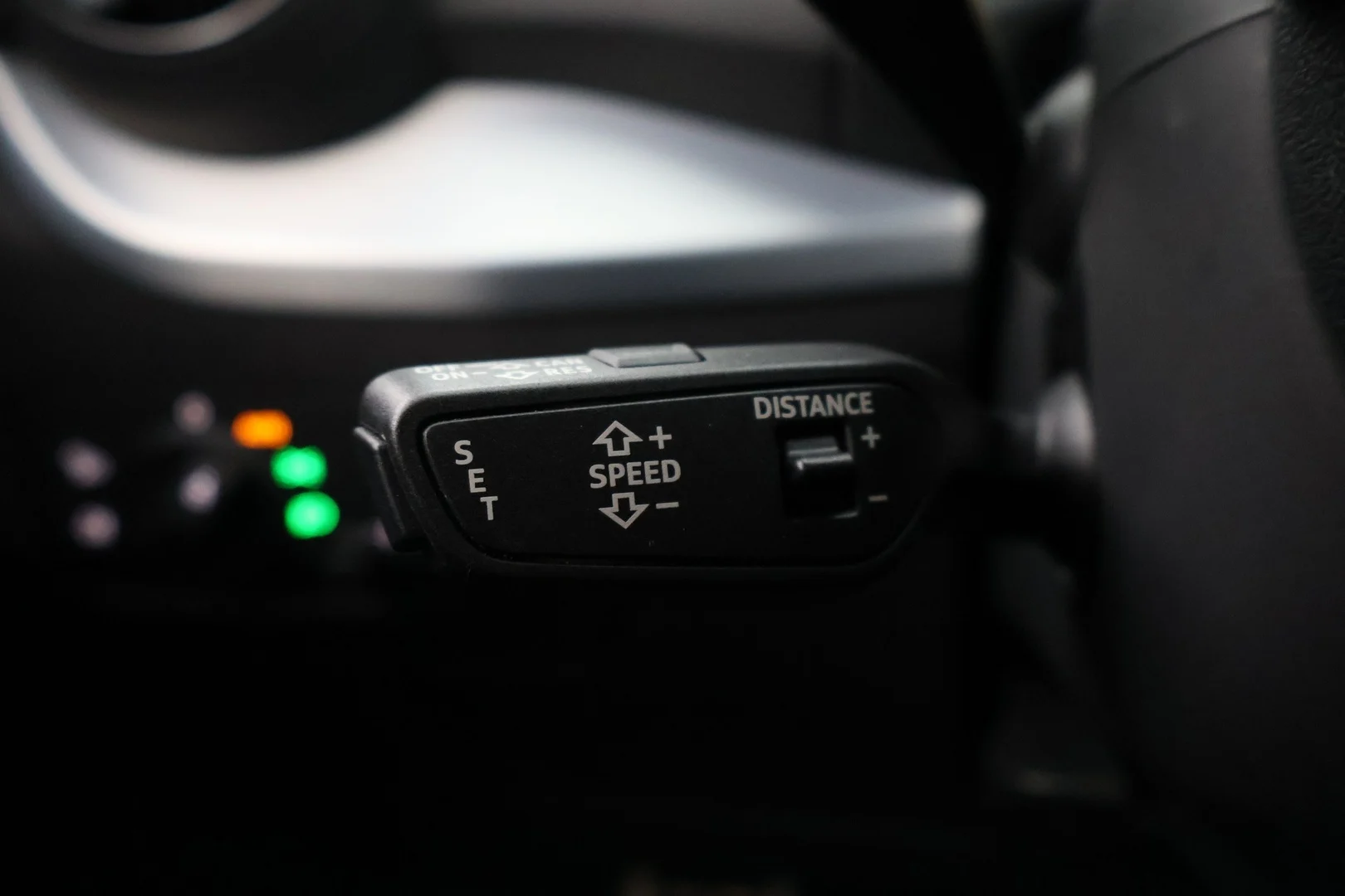 Car Image - 62SfnMIfCj7ZRq1pYeAjZO
