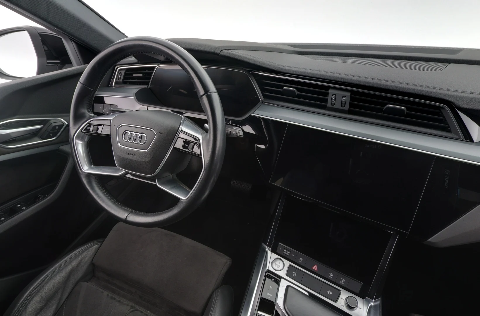 Car Image - 2FsBsh9Mj0VdfPytxPBK6