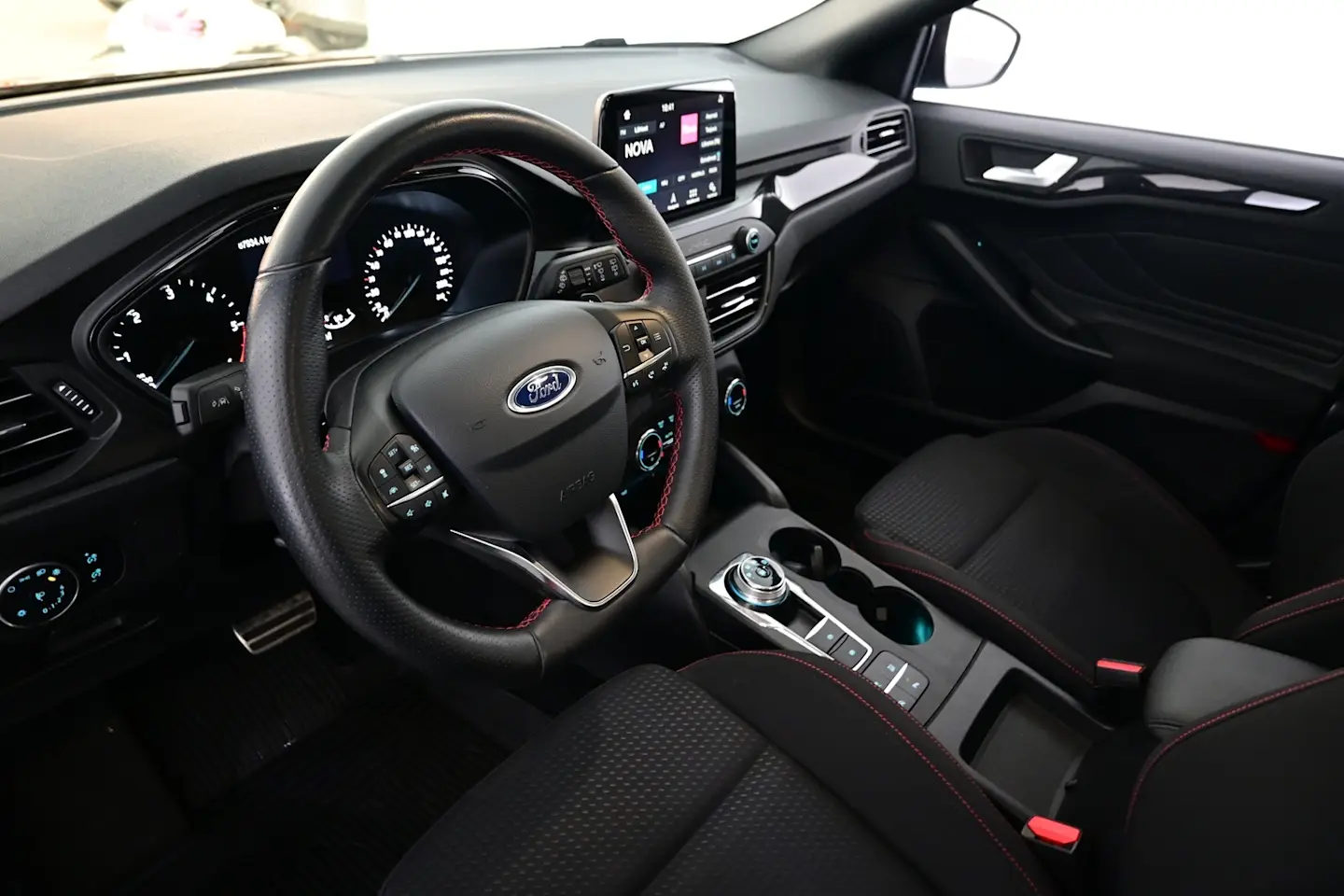 Car Image - 4Phm2DCyljqNTzREGCYgwb