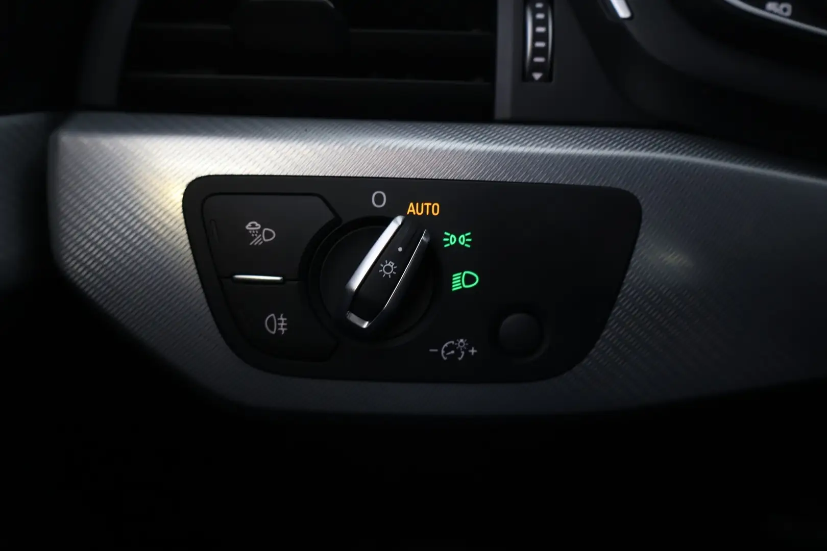 Car Image - 1QMd1DfSSz61flzd8rEsNa