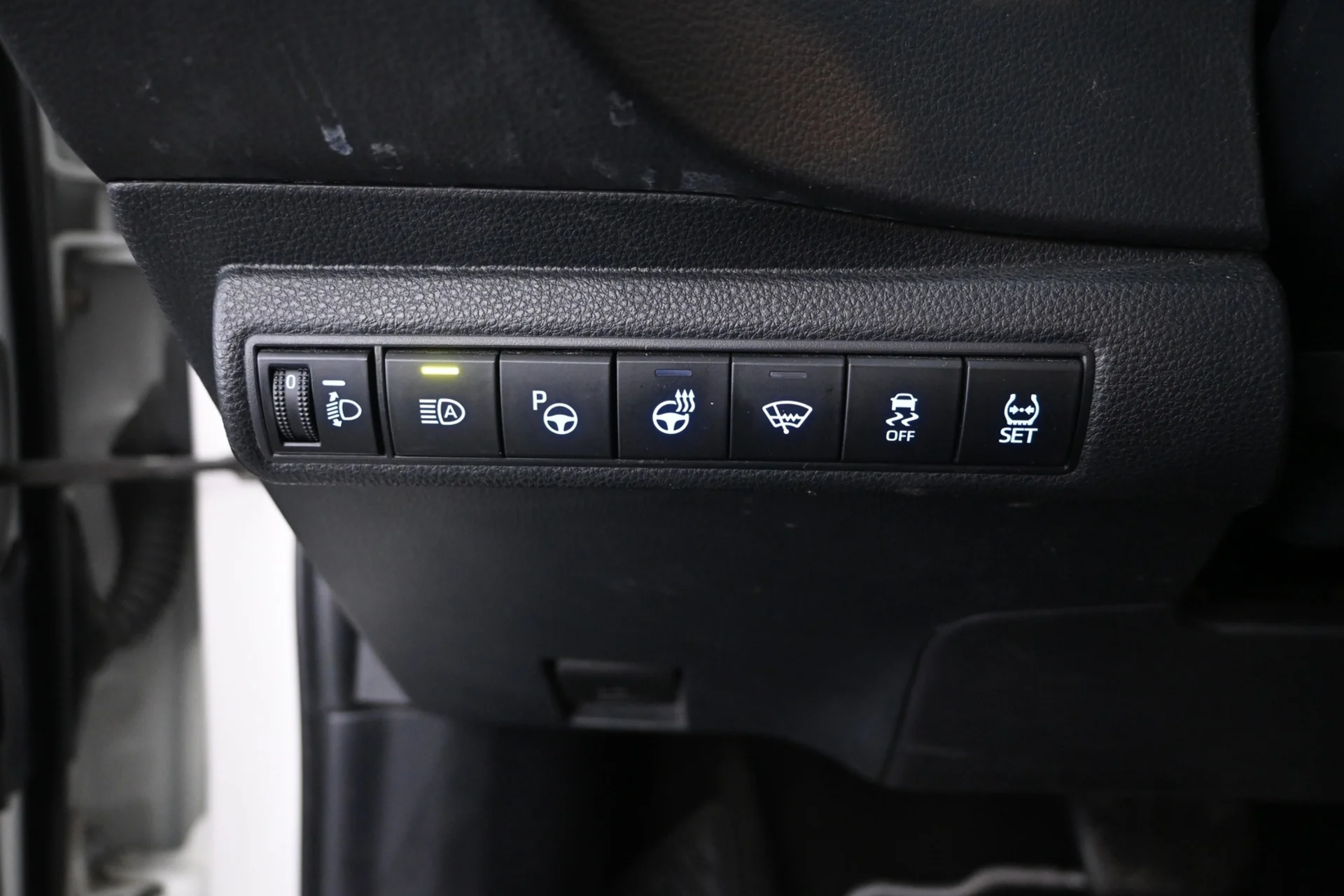 Car Image - 3oVkCmz8Noq72nYekZMZKJ