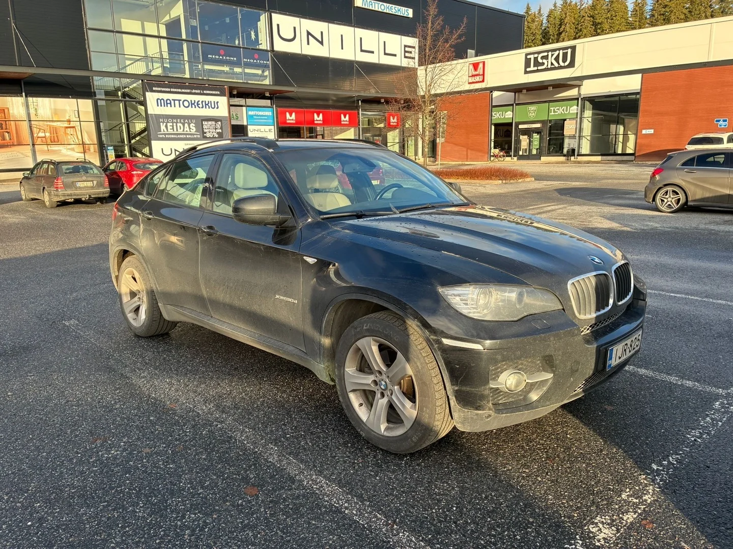 Car Image - 3oDuF9l9RkKut2QJjtGTq7