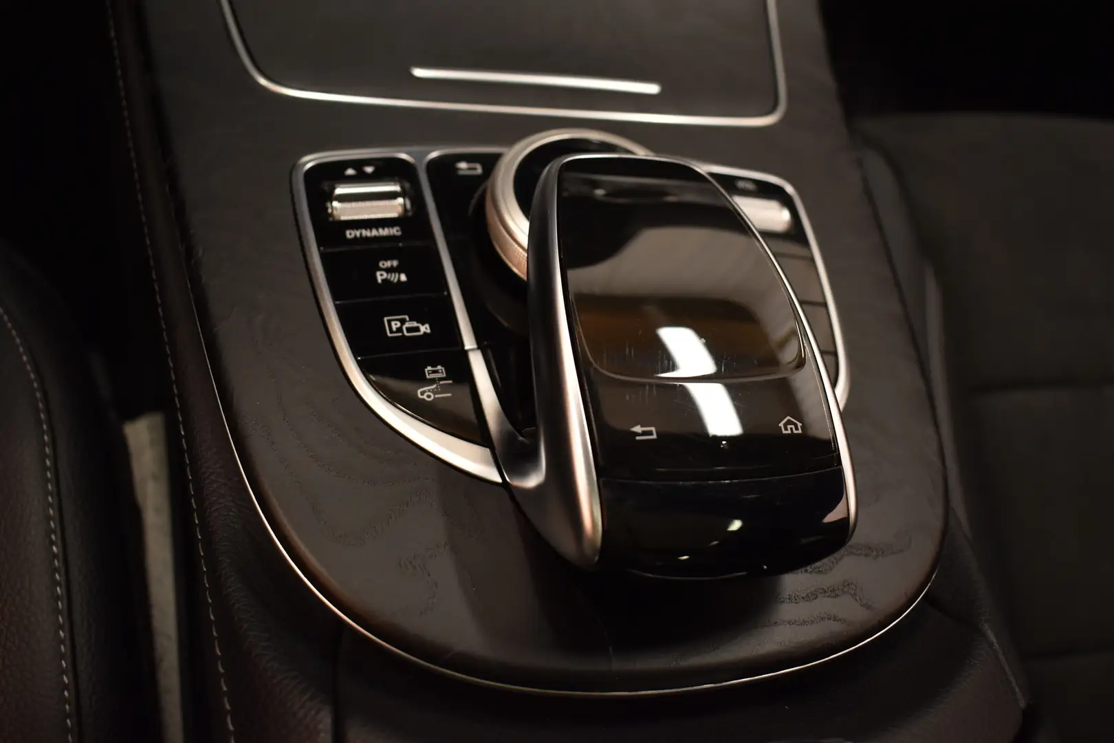 Car Image - 62xN1sEnam9Dis6sfIi0VA