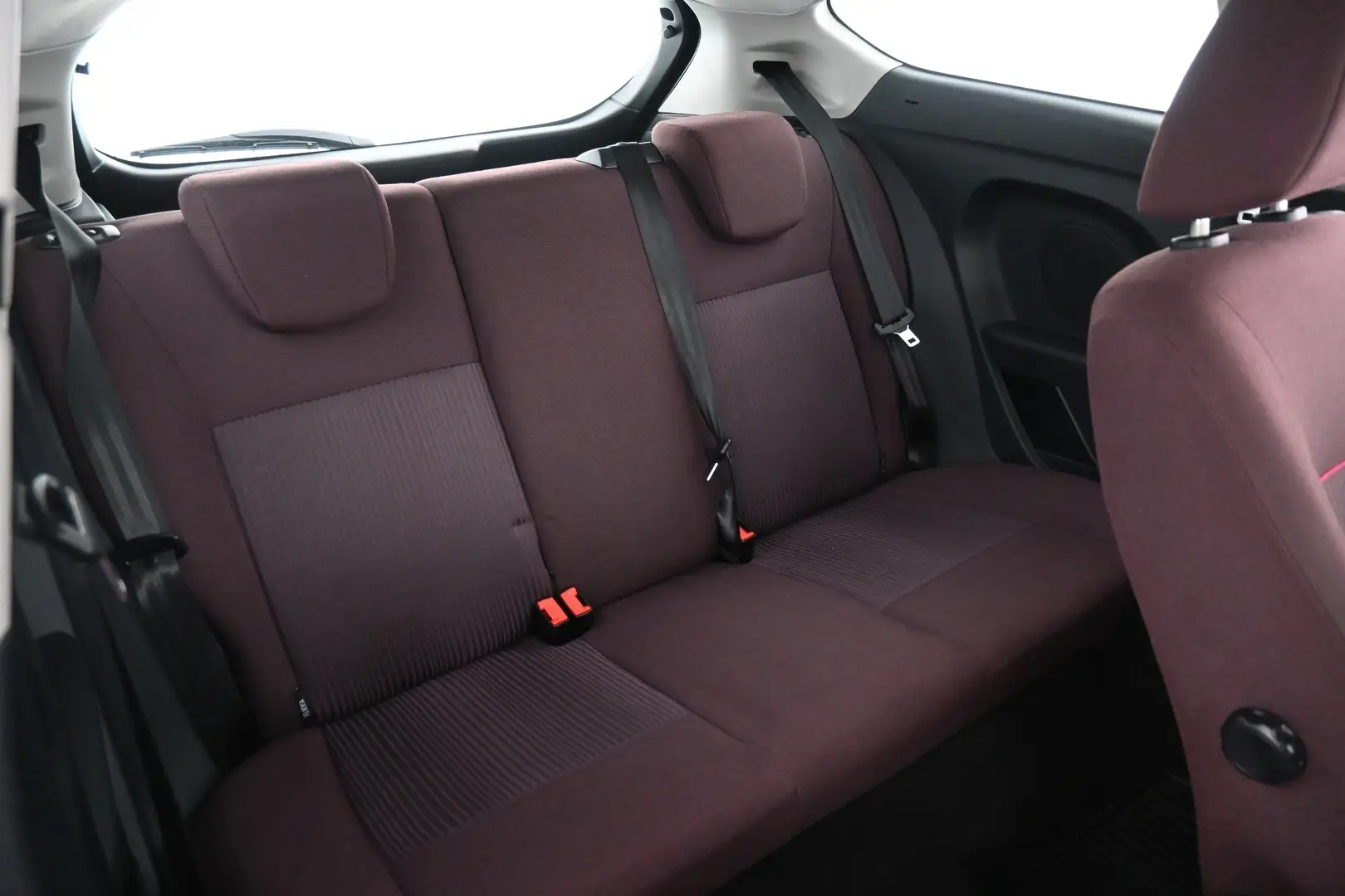 Car Image - 7uGBh4oV5MU3jVf1iRGScW