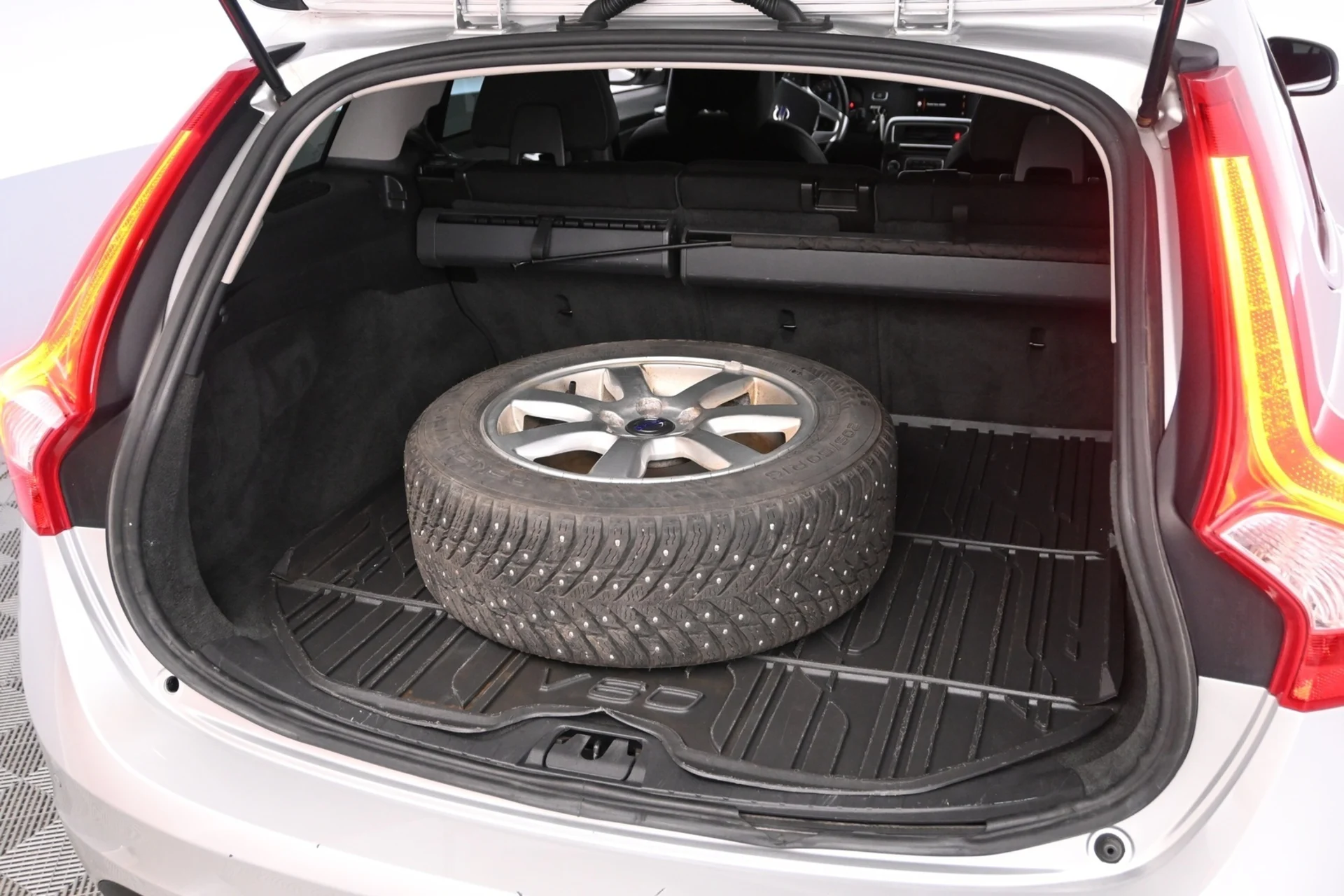 Car Image - 2nhJvPUR0F2ik7XKZ71Ual